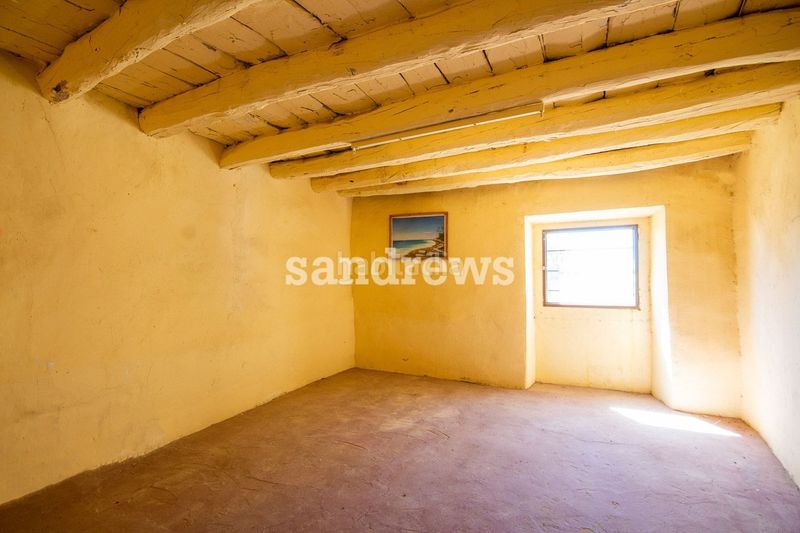 Foto f9603bc0-e55a-4343-9614-1cdd0ad17590. Masia a Riells Escala (L´)