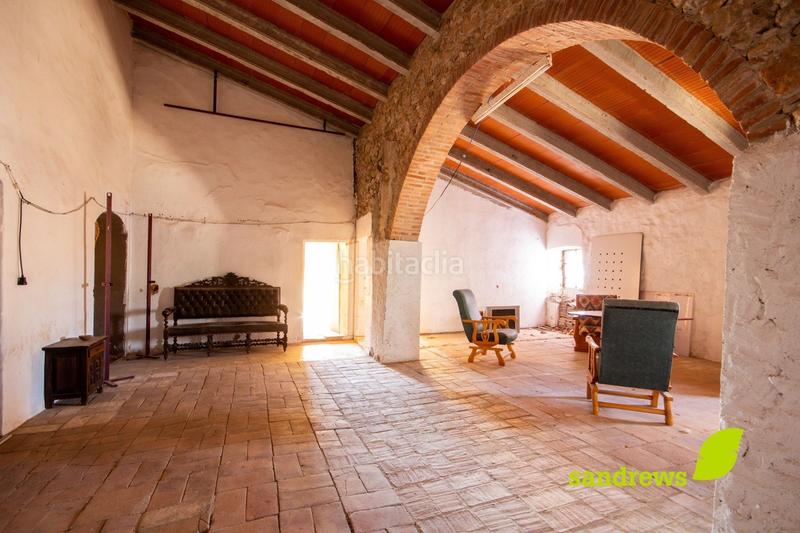 Foto fac4fa5d-4853-4bcc-9019-a7dc76beb311. Masía gran masia ubicada en lescala costa brava en Escala (L´)
