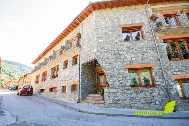 Foto 8d697ce4-c968-4c2d-9b82-a287443a0b36. Edificio hotel en venta cerca de vallter 2000 en Setcases