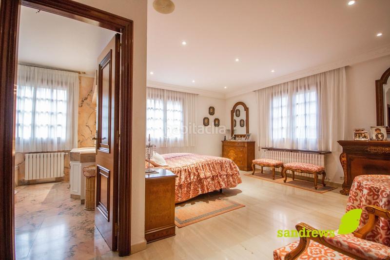 Foto 47a641fc-6702-4841-bf35-ea13bd25d466. Casa a schiera con riscaldamento in Centre Figueres