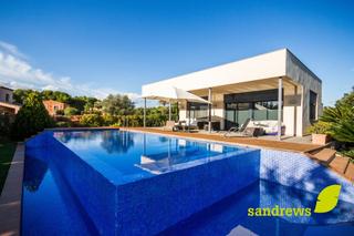 Casa a Peralada. Casa de alto standing