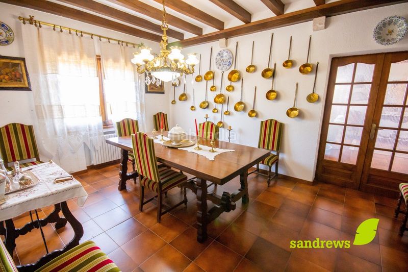Foto c8c784b8-2173-4c24-a7ad-11b21e46cc08. Casa amb calefacció a Darnius