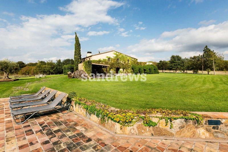 Foto 0f87970d-6bc7-4971-ba45-cf8898e92358. Masia amb calefacció piscina a Cassà de la Selva