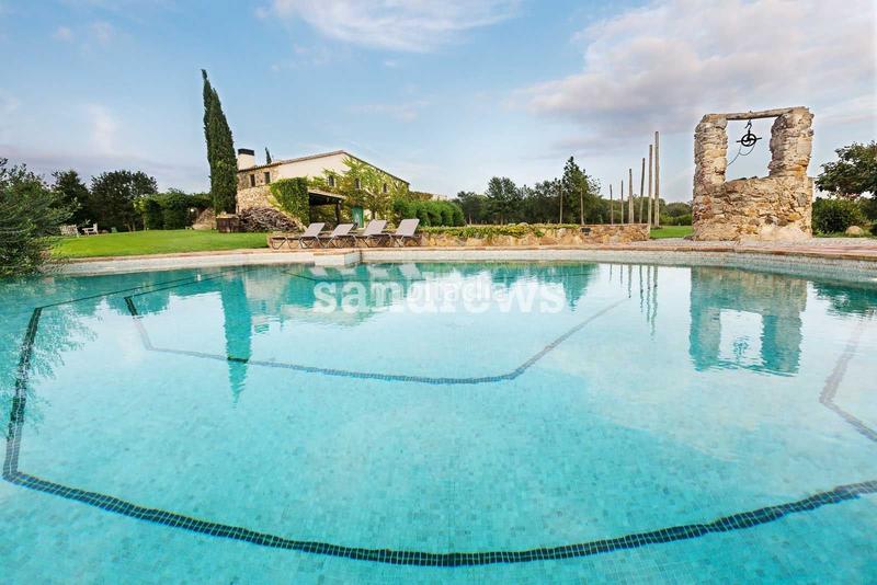 Foto d34c282f-b1ff-457d-bc15-cf9e46e4f19c. Masia amb calefacció piscina a Cassà de la Selva