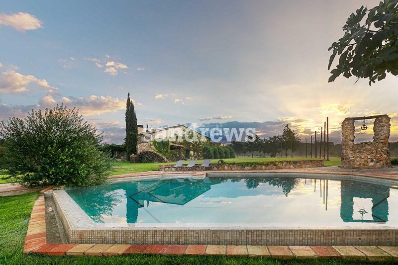 Foto db1789d8-2d19-4f51-b9f9-7f47075594b1. Masia amb calefacció piscina a Cassà de la Selva