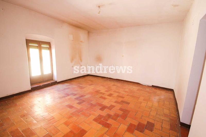 Foto f4323f14-a174-4301-add9-fc2d4a754b9b. Casa in Bàscara