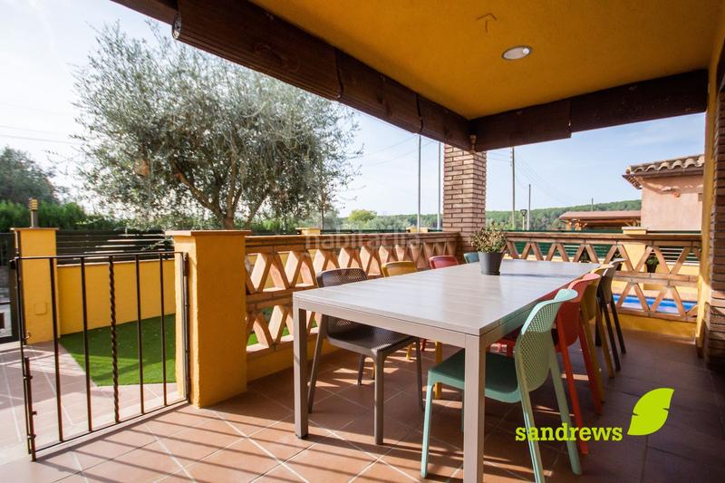 Foto 00642885-d523-46fc-b282-6f9843d7de1c. Casa excelente casa unifamiliar con jardín y piscina en Sant Miquel de Fluvià