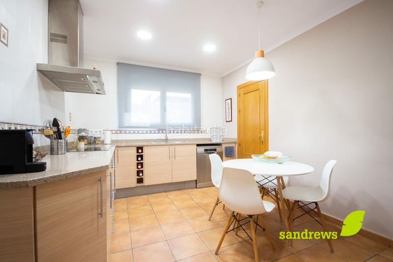 Foto a0ef82e7-0bbc-4de9-acb5-754493ee1b63. Casa excelente casa unifamiliar con jardín y piscina en Sant Miquel de Fluvià