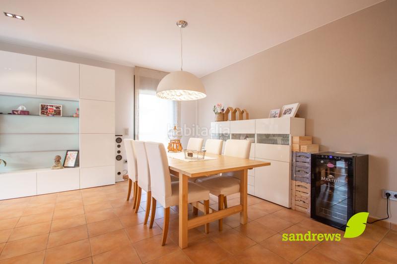 Foto b455a9ae-be05-4127-bf33-b4ed5b074eff. Casa excelente casa unifamiliar con jardín y piscina en Sant Miquel de Fluvià