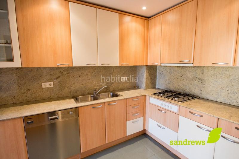 Foto 2c7aad8e-5d8e-44ec-ada1-da01dff3bfb0. Dúplex  con gran terraza en Centre Figueres