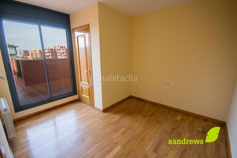 Foto 363c9deb-7792-499c-b34a-0a55885027b1. Dúplex  con gran terraza en Centre Figueres