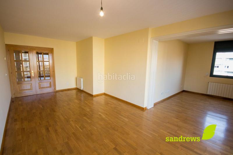 Foto 8fea33a2-d7ba-4299-b7c5-ed26a2ae11fc. Dúplex  con gran terraza en Centre Figueres