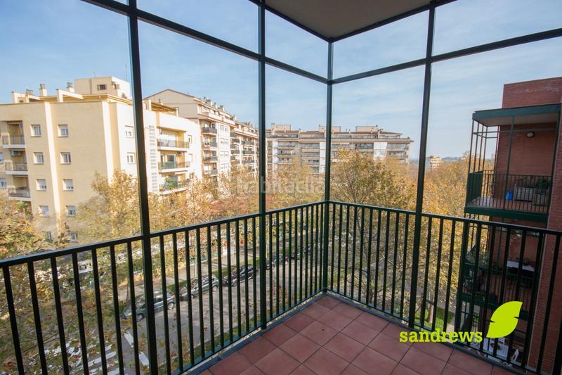 Foto adea496e-8e2a-4457-b422-bcc5cc0efdd3. Dúplex  con gran terraza en Centre Figueres