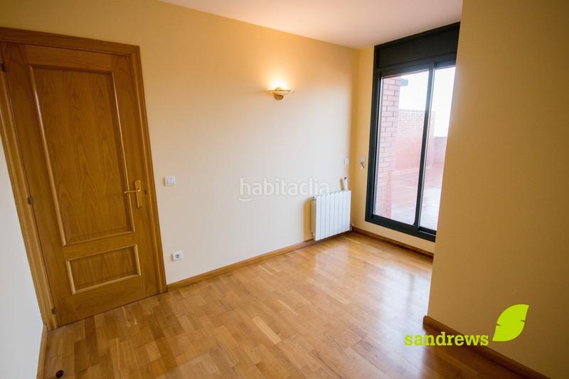 Foto c00eb6a3-1c48-4229-912e-d0671cd6988c. Dúplex  con gran terraza en Centre Figueres