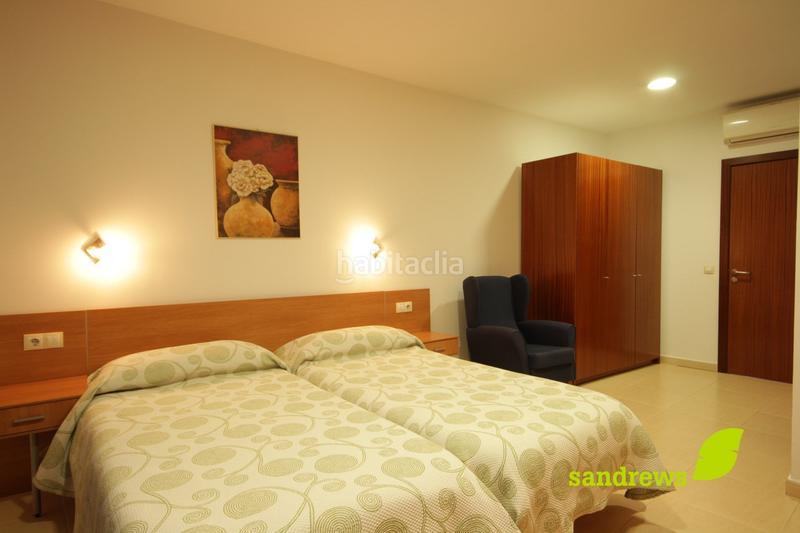 Foto 1902c6c8-9312-4f4b-9c23-c93b14d0ed86. Edificio hostal con restaurante en venta en Agullana