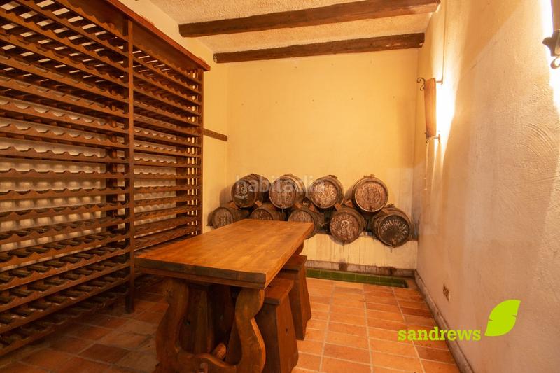 Foto 4ba02cc6-f400-4a4d-848f-7774e87be76f. Casa adosada casa de pueblo con encanto jardín privado y piscina cubierta en Ordis
