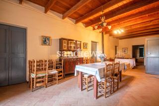 Casa in Pontós. Antiguo convento con muchas posibilidades en pontós