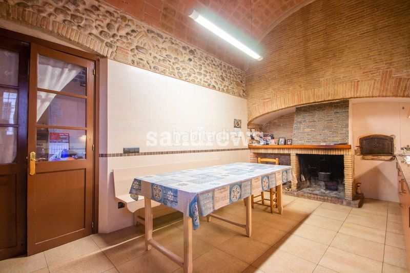 Foto 161c9d4d-e08c-46e8-b47e-5c50fdc2f696. Casa amb calefacció a Pontós