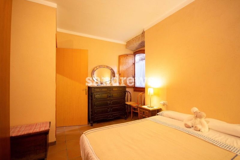 Foto b84e44fe-734f-477c-9375-a467c58876c1. Casa amb calefacció a Pontós