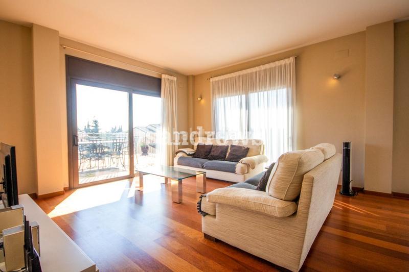 Foto 347c0272-840d-41db-8118-4059073394e7. Reihenhaus mit heizung pool in Vilafant