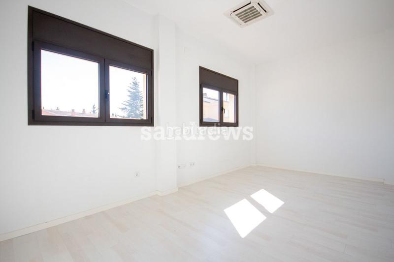 Foto 520bc90a-cbe8-4577-ae2e-ccf1eea7f2a1. Reihenhaus mit heizung pool in Vilafant