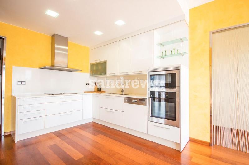 Foto e91132cf-ec22-4de1-81e2-f16f1b42965b. Reihenhaus mit heizung pool in Vilafant