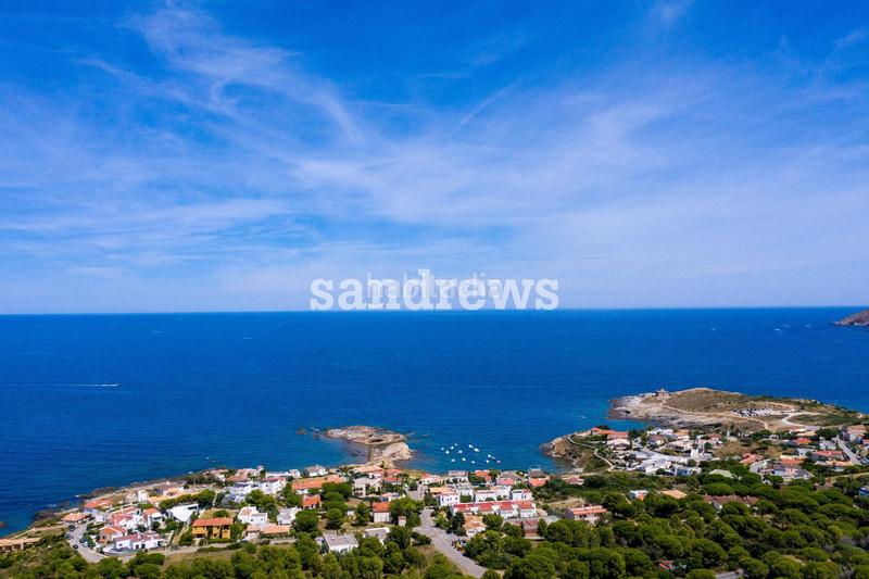 Foto 5098b455-9bee-4a24-991a-08237ef37bff. Maison avec chauffage piscine dans Port de la Selva (El)