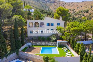 Casa a Port de la Selva (El). Casa con vistas panor�micas al mar y piscina en el port de la se