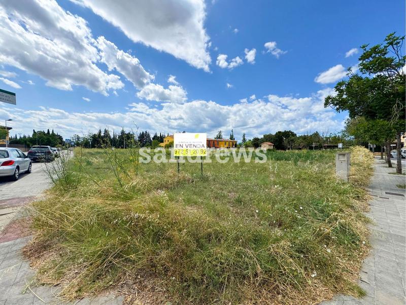 Foto b6b0f05e-2919-45c9-94a4-04c80d43fcc4. Terreny residencial a Vilatenim Figueres