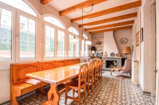 Casa adosada en Creu de la Mà. Casa, local y piso en venta en figueres