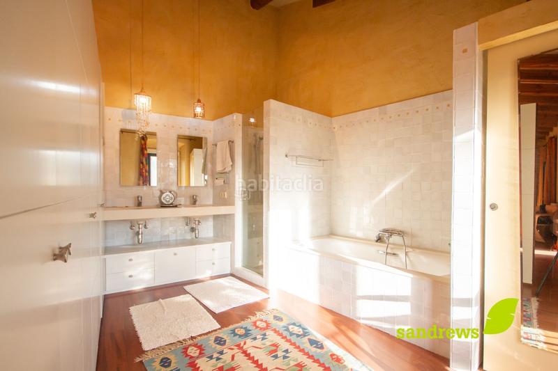 Foto 51a3652d-ad75-493e-8b93-58b0312dd176. Casa adosada casa con piscina en Darnius