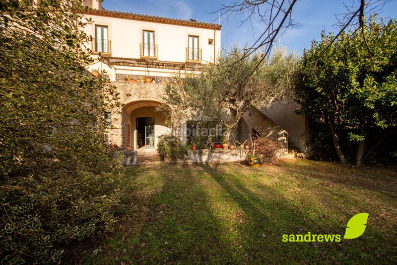 Foto c9693e9a-4334-4b06-9936-c5cda5d27ab5. Casa adosada casa con piscina en Darnius