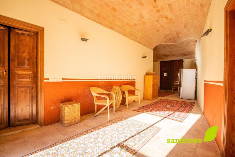 Foto f9be65a4-b6cd-449a-b15a-20c66ea25755. Casa adosada casa con piscina en Darnius