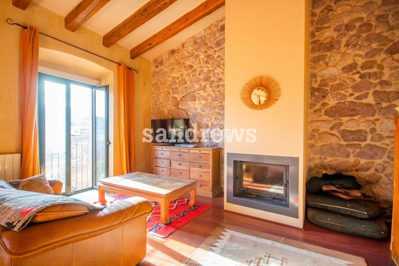 Foto e4f939cc-25c3-4e83-a8b3-92b95c19f688. Casa adossada amb calefacció piscina a Darnius