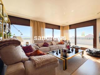 Ático en Creu de la Mà. Ático en venta en el centro de figueres con terraza de 100 m, vi