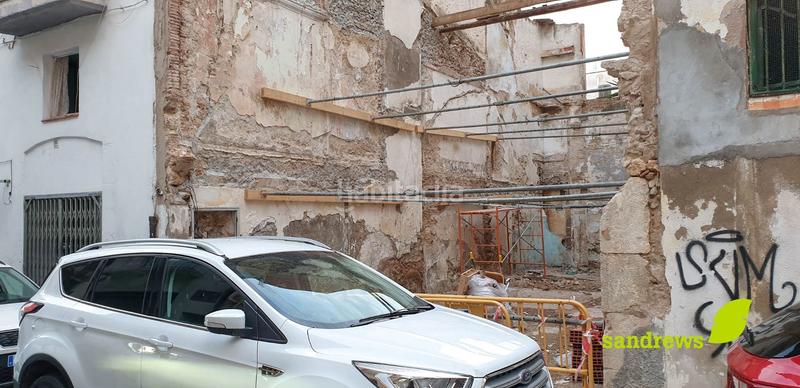 Foto b7701ae1-2f1a-4e33-88e7-b844e4bd450a. Terreny residencial a Centre Figueres