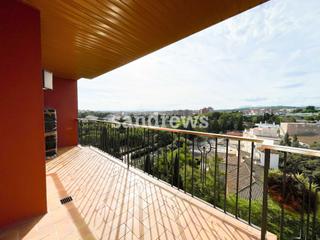 Pis a Eixample-Horta Capallera. Piso con terraza y parking en venta en el centro de figueres, ju