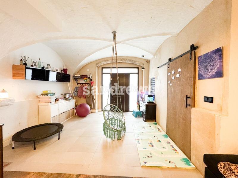 Foto 7b69539e-064c-43f4-8eed-bd03bb331d5e. Casa a schiera con riscaldamento in Centre Figueres