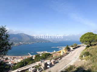 Terreny residencial a Port de la Selva (El). Terreno edificable con espectaculares vistas al mar en port de l