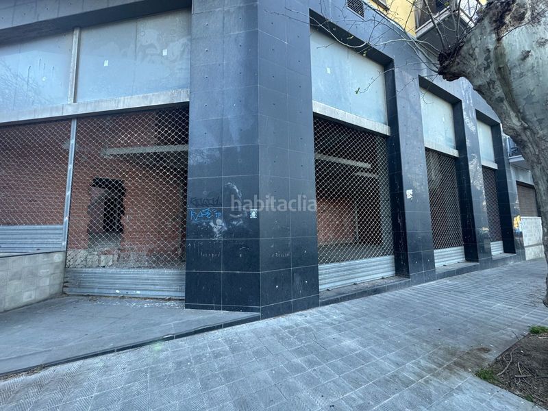 Foto 004d77f3-b12b-4cf2-a045-2f1a68293954. Local comercial a Eixample-Horta Capallera Figueres