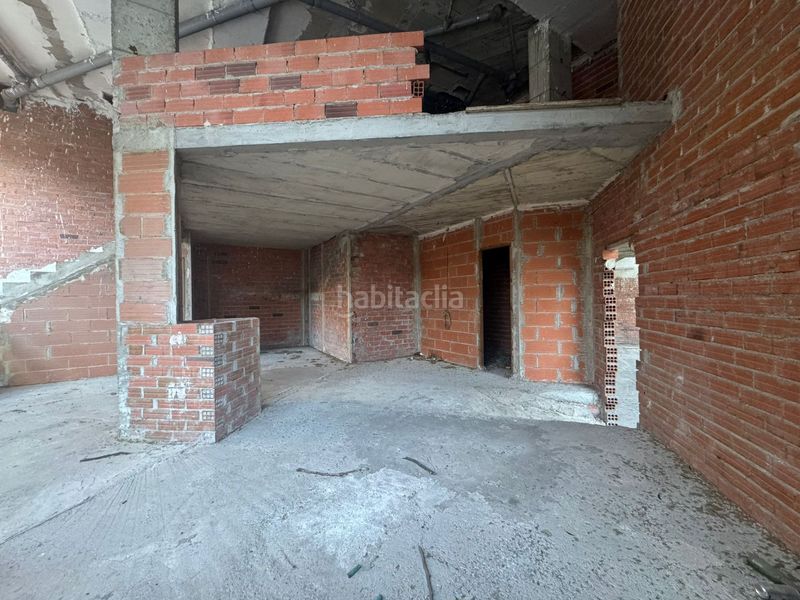 Foto 22caf486-4433-4786-8936-a8f83fbc97a7. Local comercial a Eixample-Horta Capallera Figueres