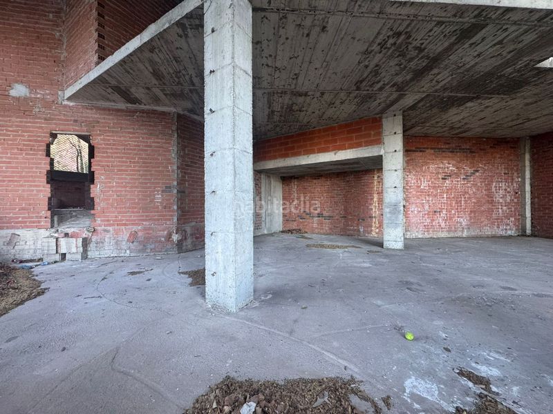 Foto 77c8885c-dfe5-4f80-83d3-537f8075984f. Local comercial a Eixample-Horta Capallera Figueres