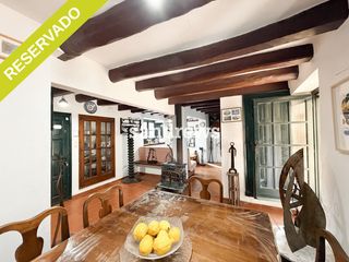 Masía en Rabós. Casa de pueblo en venta en rabós dempordà con piscina y espacios