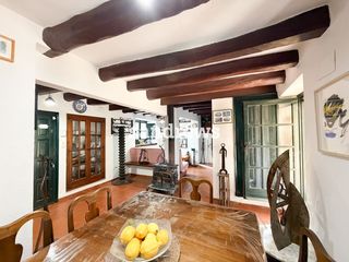 Masia a Rab�s. Casa de pueblo en venta en rab�s dempord� con piscina y espacios