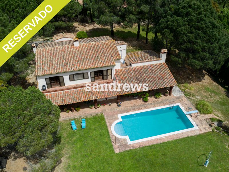 Foto 39133f50-478e-42d2-b716-d4302150c568. Casa amb calefacció piscina a Darnius