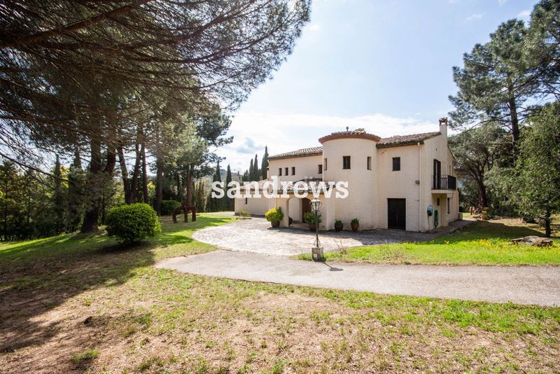 Foto 70a5740b-0471-48b8-b561-3bafefb67bbc. Casa amb calefacció piscina a Darnius