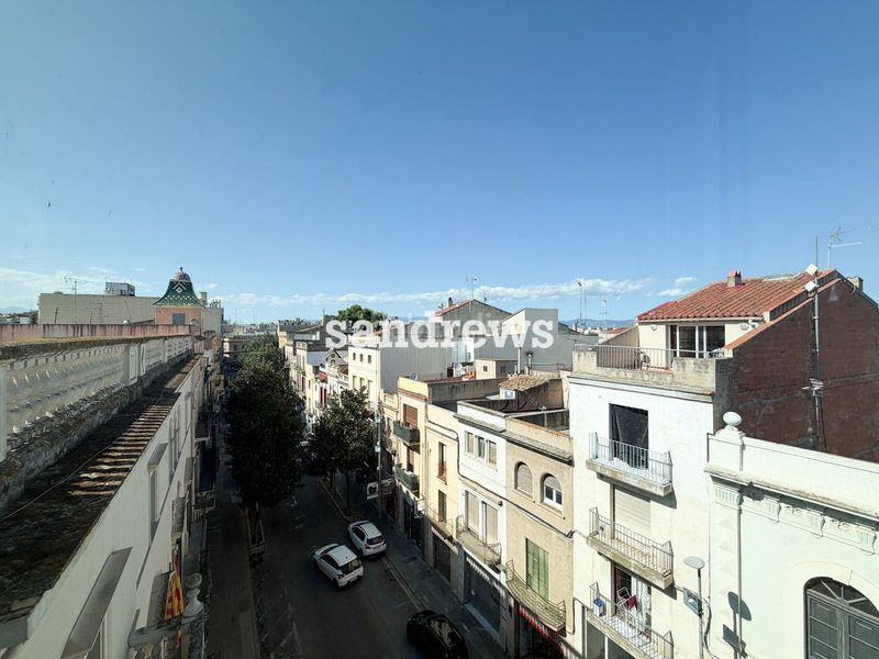 Foto a4930401-0d48-4920-84f5-36e3a0c47451. Affitto edificio in Centre Figueres