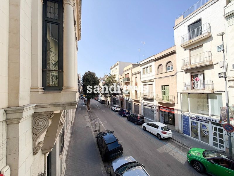 Foto ee01211a-f026-44c3-9d9b-db5c30e3eabb. Affitto edificio in Centre Figueres