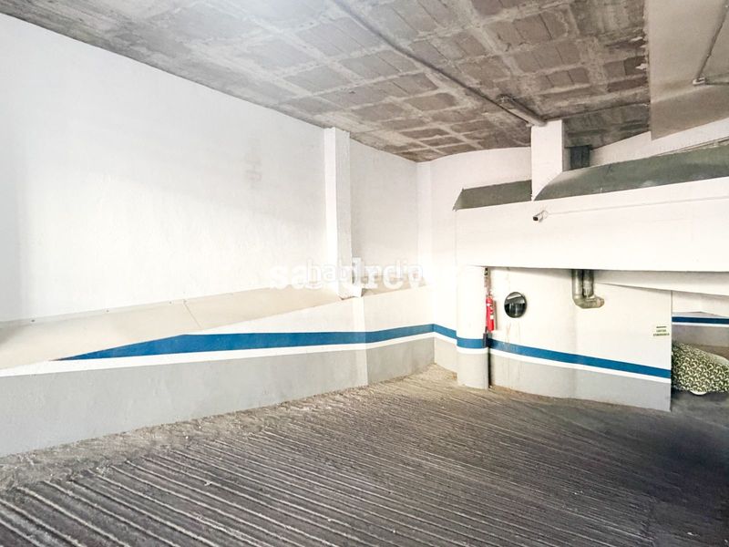 Foto 2596ea85-8704-4fea-be20-dbd6dba8a551. Aparcament cotxe a Centre Figueres