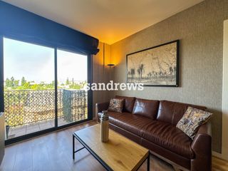 Duplex in Carretera de Roses-Fossos. Dúplex de 2 habitaciones con parking, trastero y terraza en figu